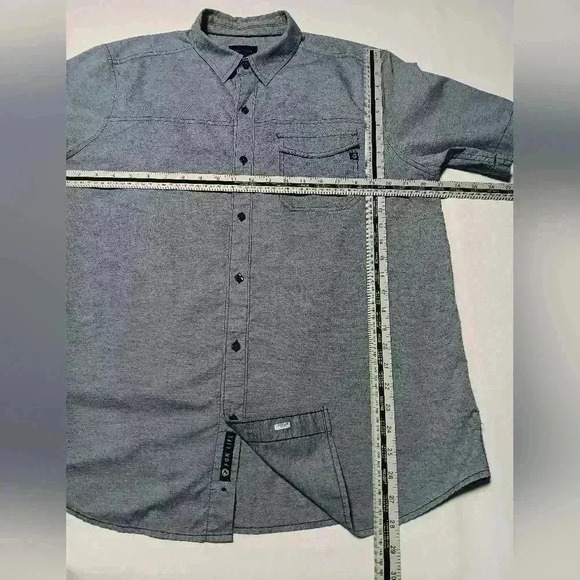 Marmont Short Sleeve button down. Men's size  XL. - Picture 4 of 12